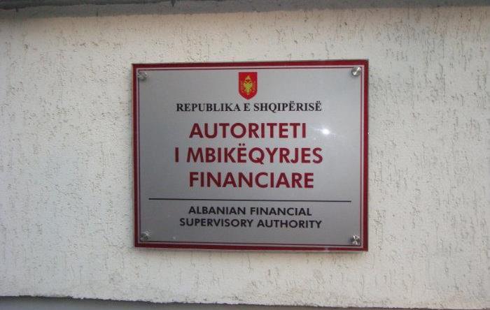 Tregu i sigurimeve, Fitimi ne rritje per te tretin vit rradhazi